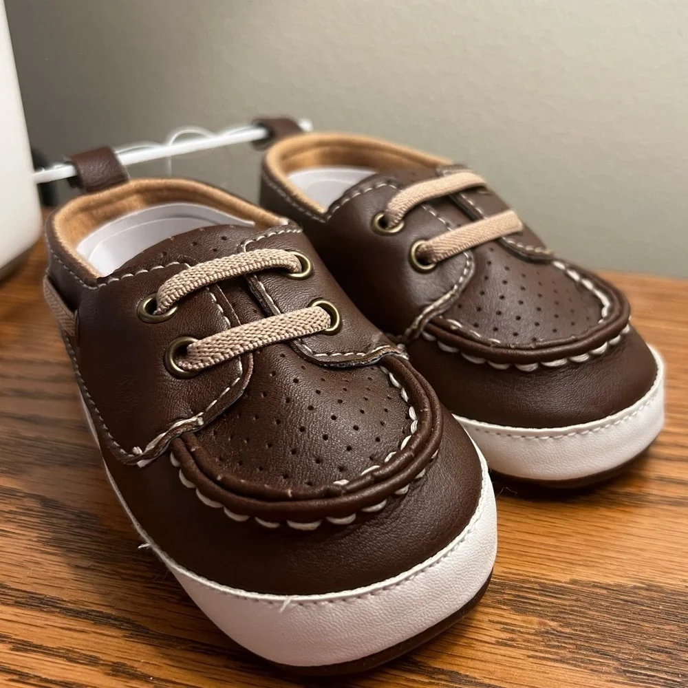 Infant baby rising star size 3 9-12M brown boat shoes